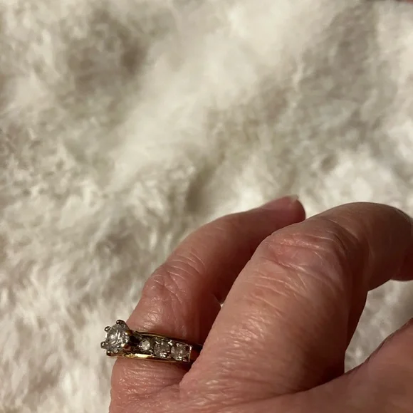 Vintage Ring - Picture 5 of 12